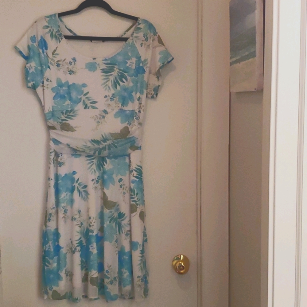Mariposa floral dress